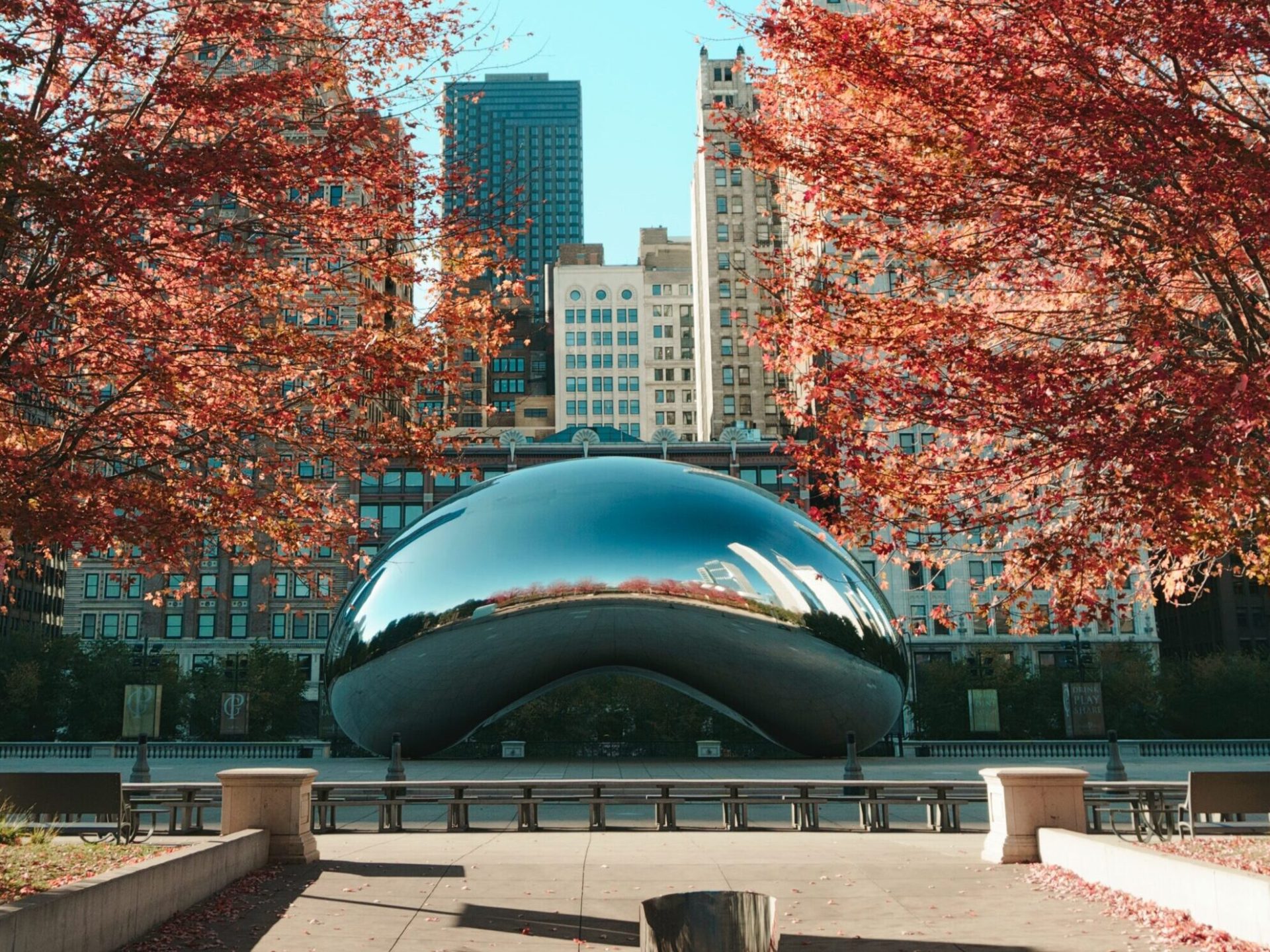 a photo of the Cloud Gate in Chicago